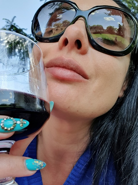 Sinn ezada Ezada Sinn